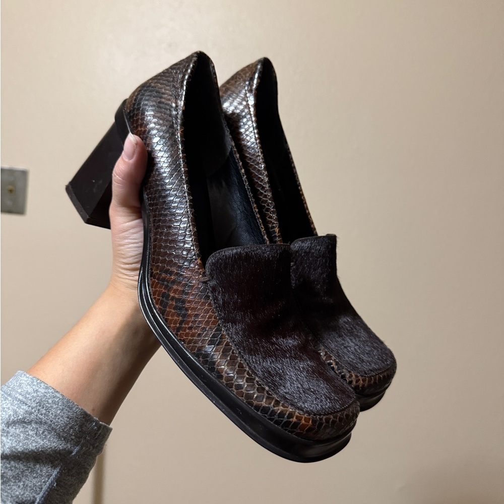 *Rare* Enzo Angiolini Snakeskin Patterned Brown Loafers